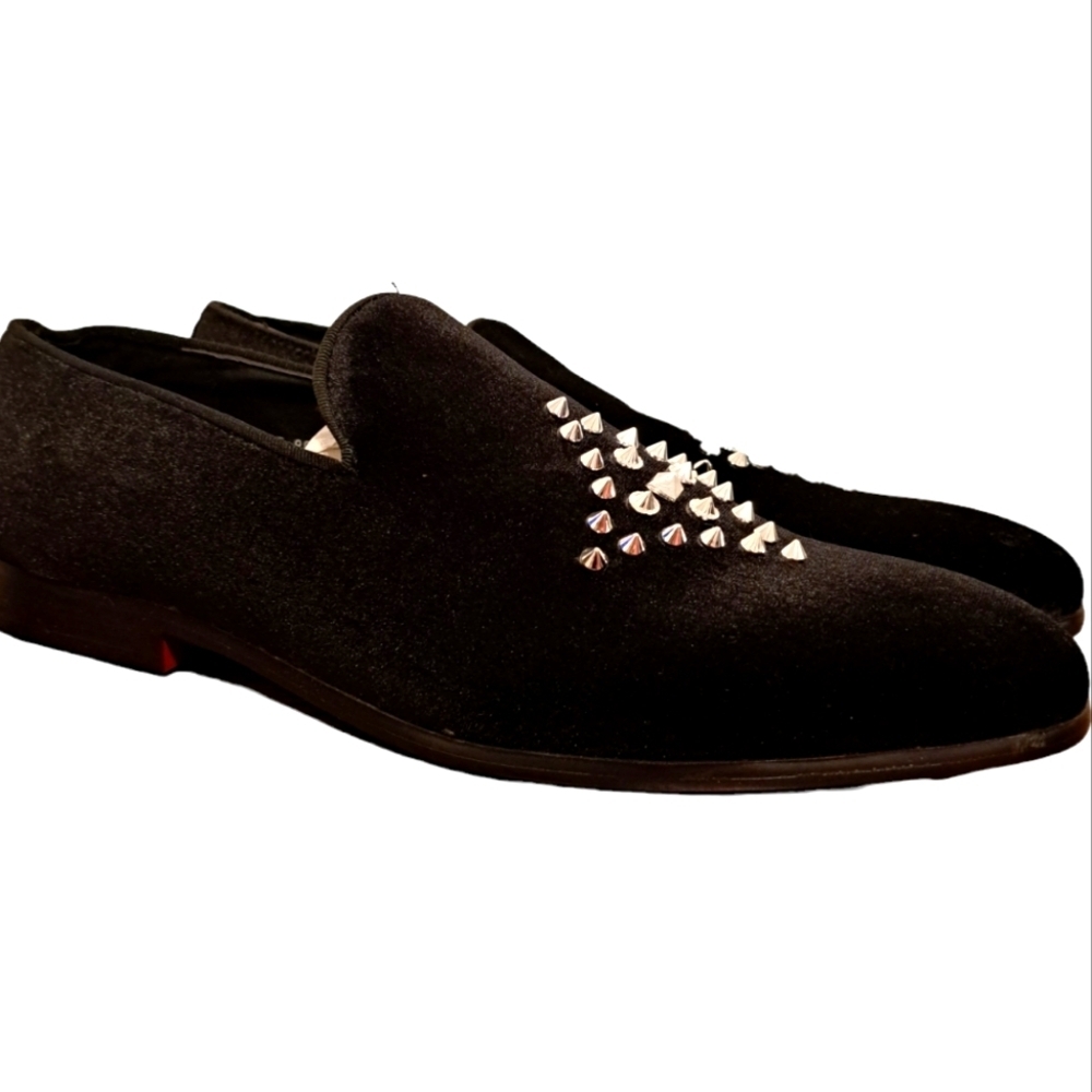 NIB Royal Shoes size 11 velvet studded loafers